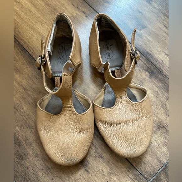 Revolution Jazz Shoes - Picture 1 of 3